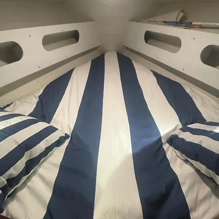 Voile D'ecume - Douce Nuit Sur L'eau Груиссан