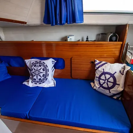 Botel Voile D'ecume - Douce Nuit Sur L'eau