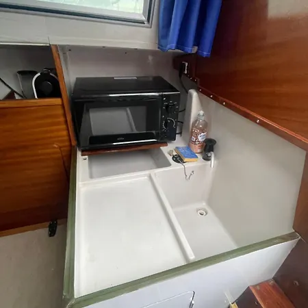 Botel Voile D'ecume - Douce Nuit Sur L'eau Gruissan